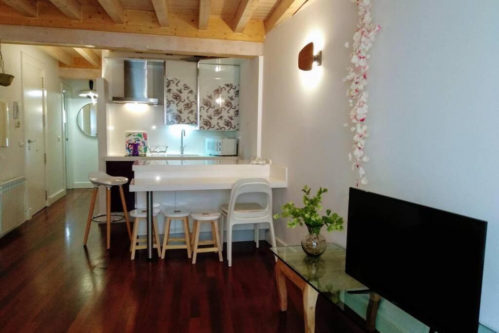 Tu Hogar En El Camino. Burgos Centro. Vut. Wifi 아파트 외부 사진